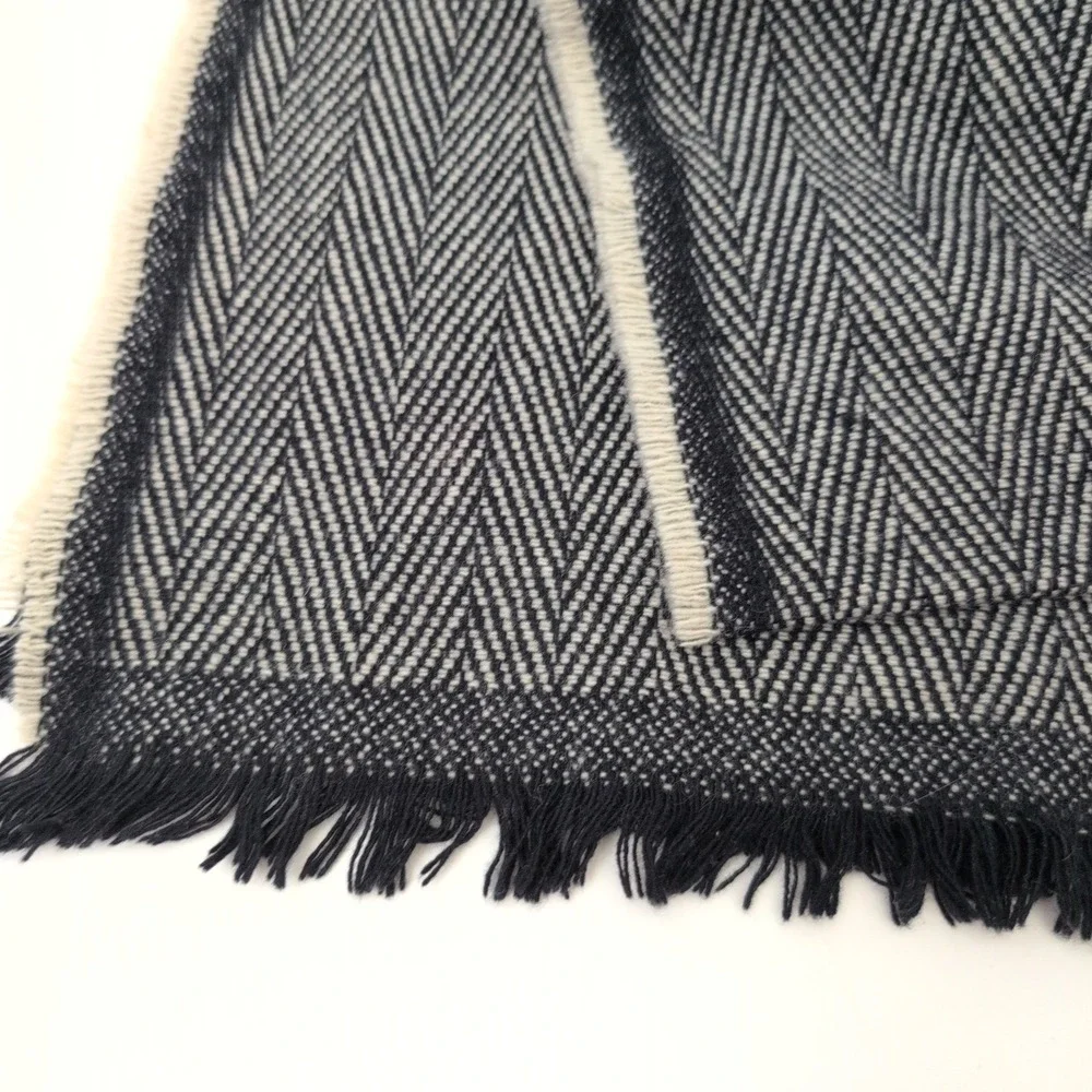 Faribault Woolen Mill Scarf Black Herringbone 100% Virgin Wool Made in USA